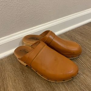 Free People Clogs